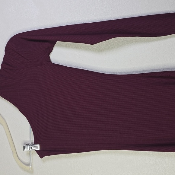 Skims Elegant Soft Longe One Shoulder Long Burgundy Dress Size Xs NwT. - Picture 4 of 10